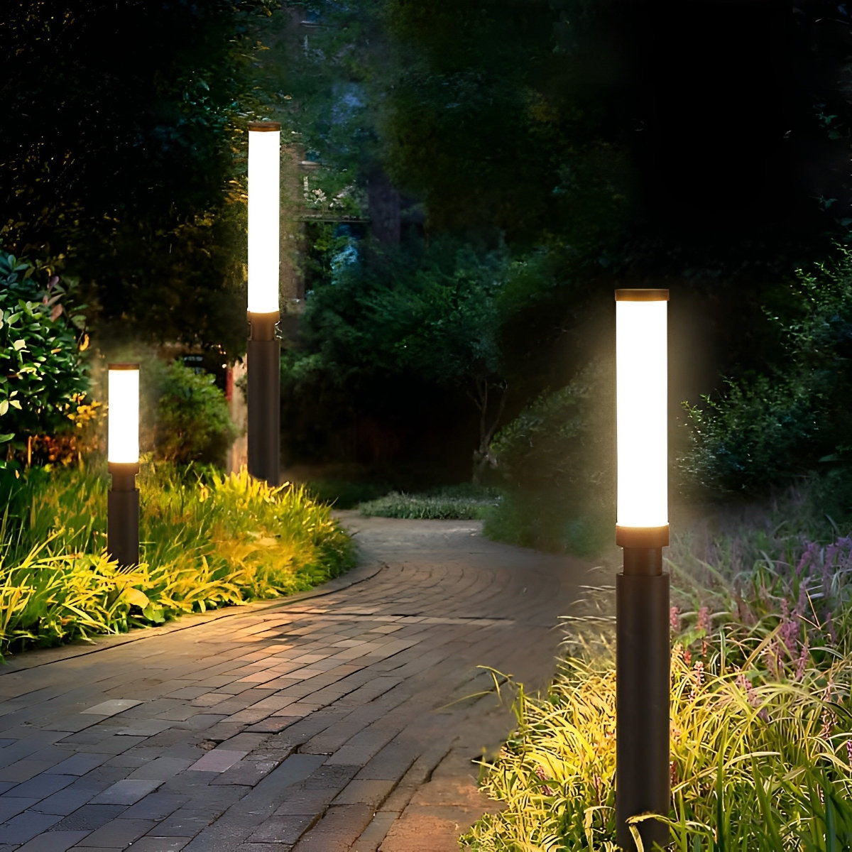 Waterproof Modern Cylinder Long Barrel Column Post Lights Pillar Lights