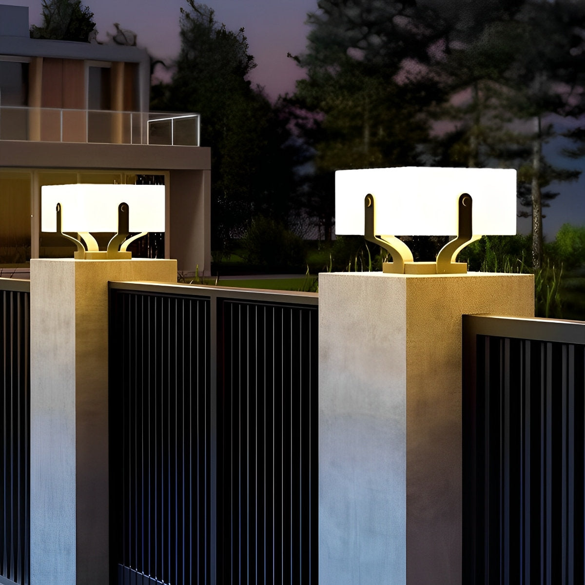 Square IP65 Waterproof LED Creative Modern Solar Fence Post Lights