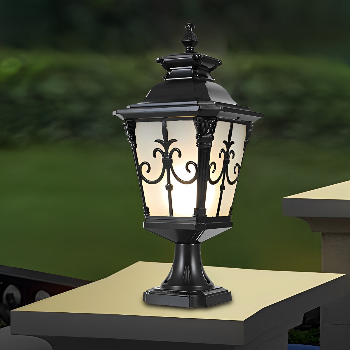 Victorian Style Fence Post Lights Pattern LED Garden Lamp Column Light Pillar Lamp