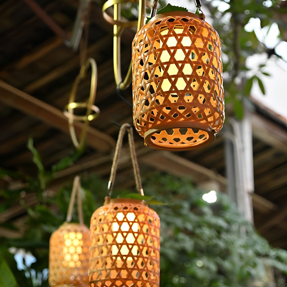 Waterproof Solar Retro Rattan Lanterns Hanging Lights